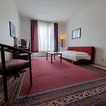 Erbenholz Hotel Laatzen