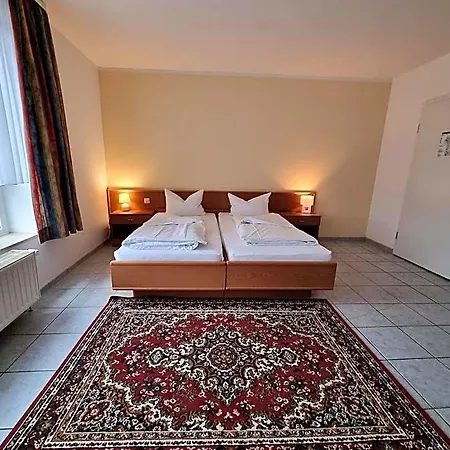 Hotel Erbenholz 3*