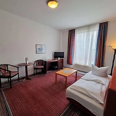 Erbenholz 3*